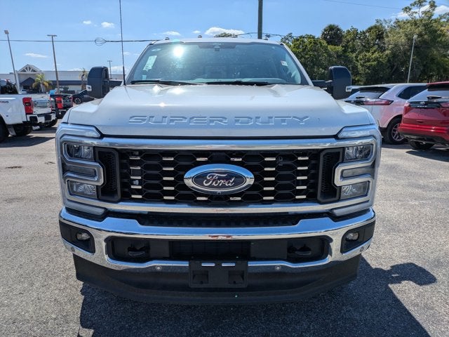 2026 Ford Super Duty F-350 DRW TDSL CREW CAB 6.7L LARIAT