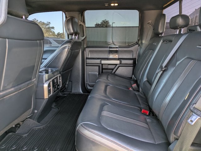 2022 Ford Super Duty F-350 DRW Platinum