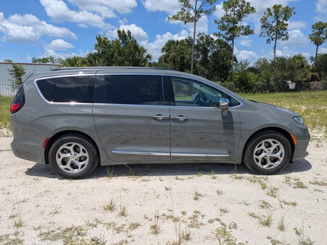 2022 Chrysler Pacifica Limited