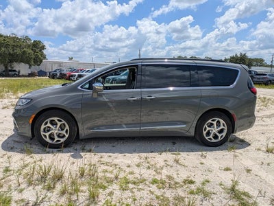 2022 Chrysler Pacifica Limited