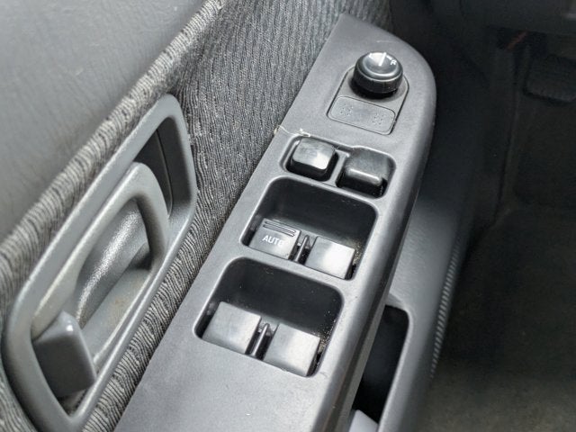 2002 Nissan Xterra XE SC