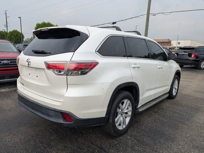 2016 Toyota Highlander LE