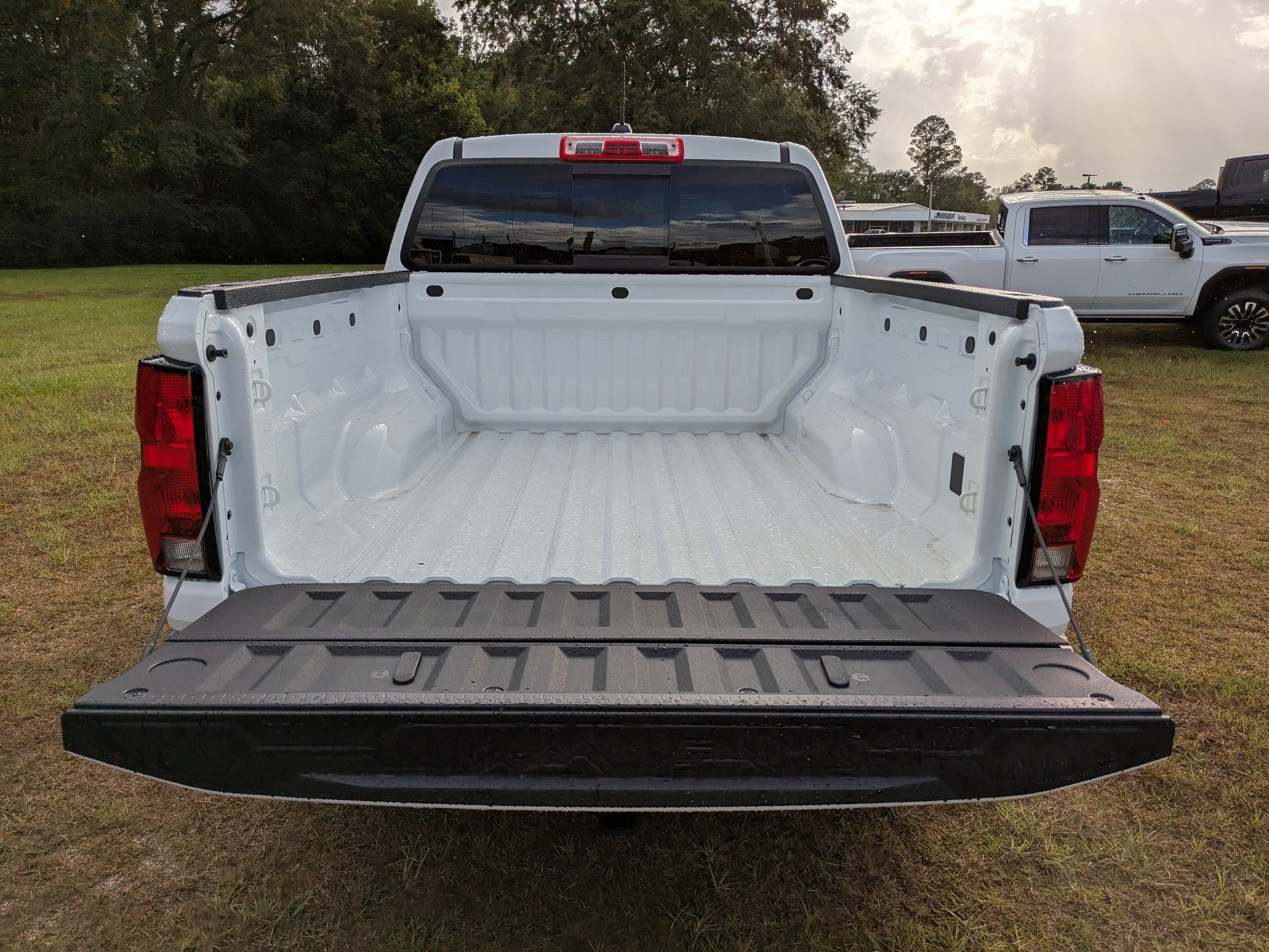 2026 Chevrolet Colorado Work Truck - Photo 13