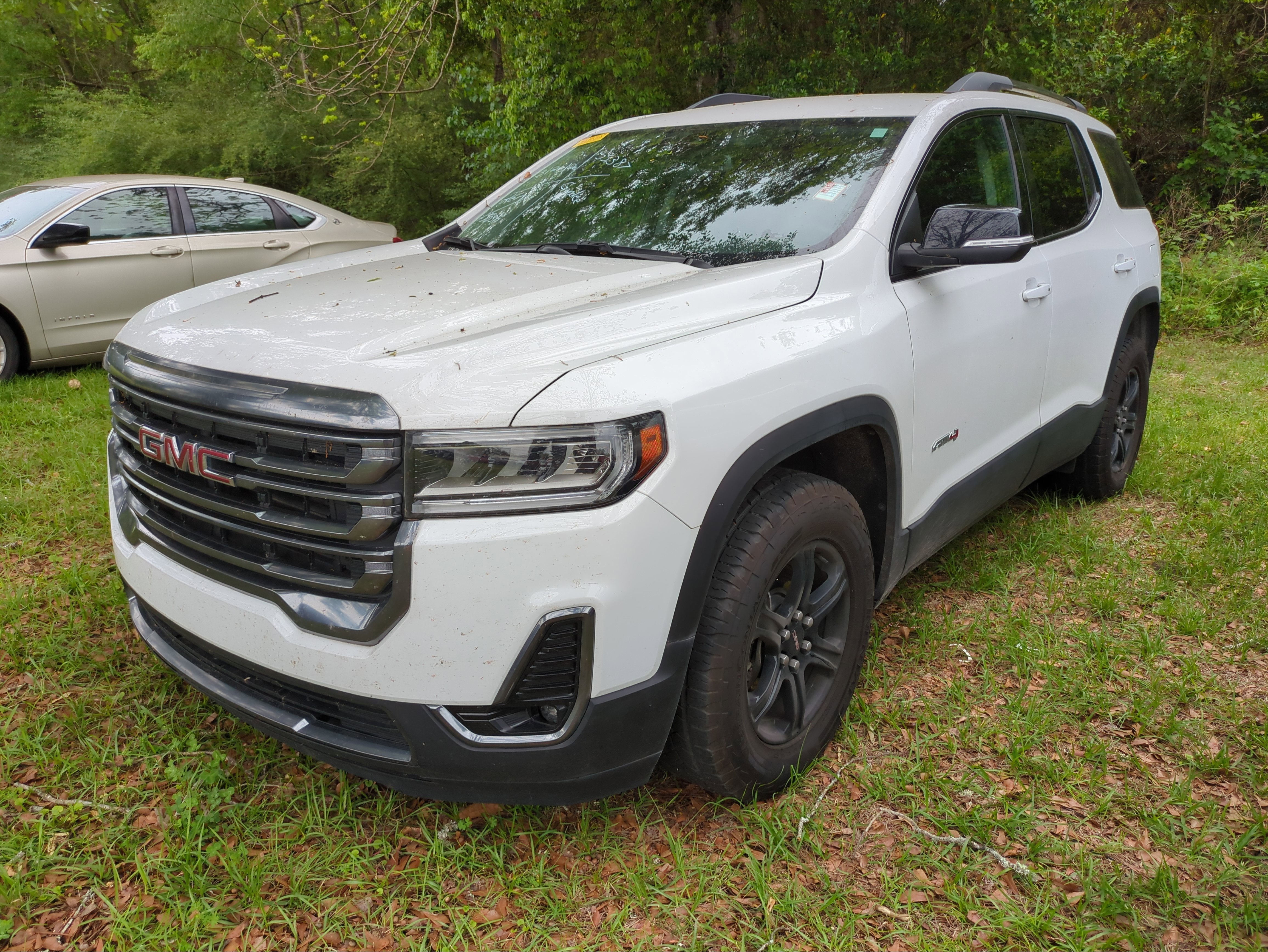 2023 GMC Acadia AT4