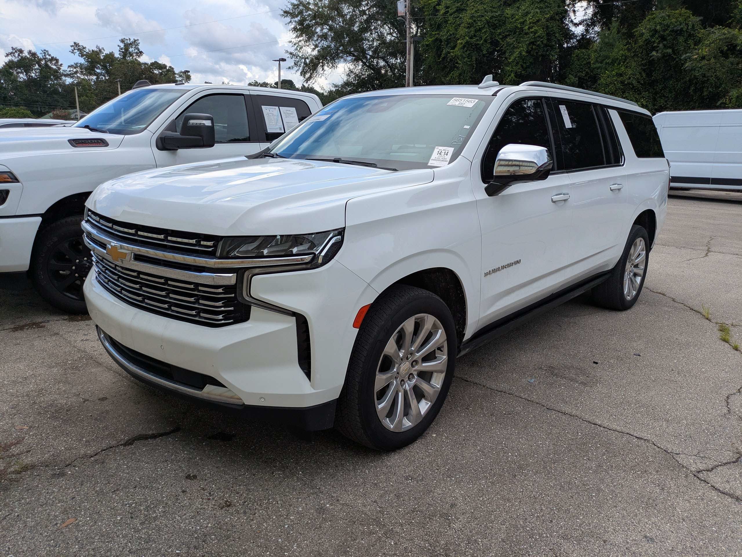 2023 Chevrolet Suburban Premier