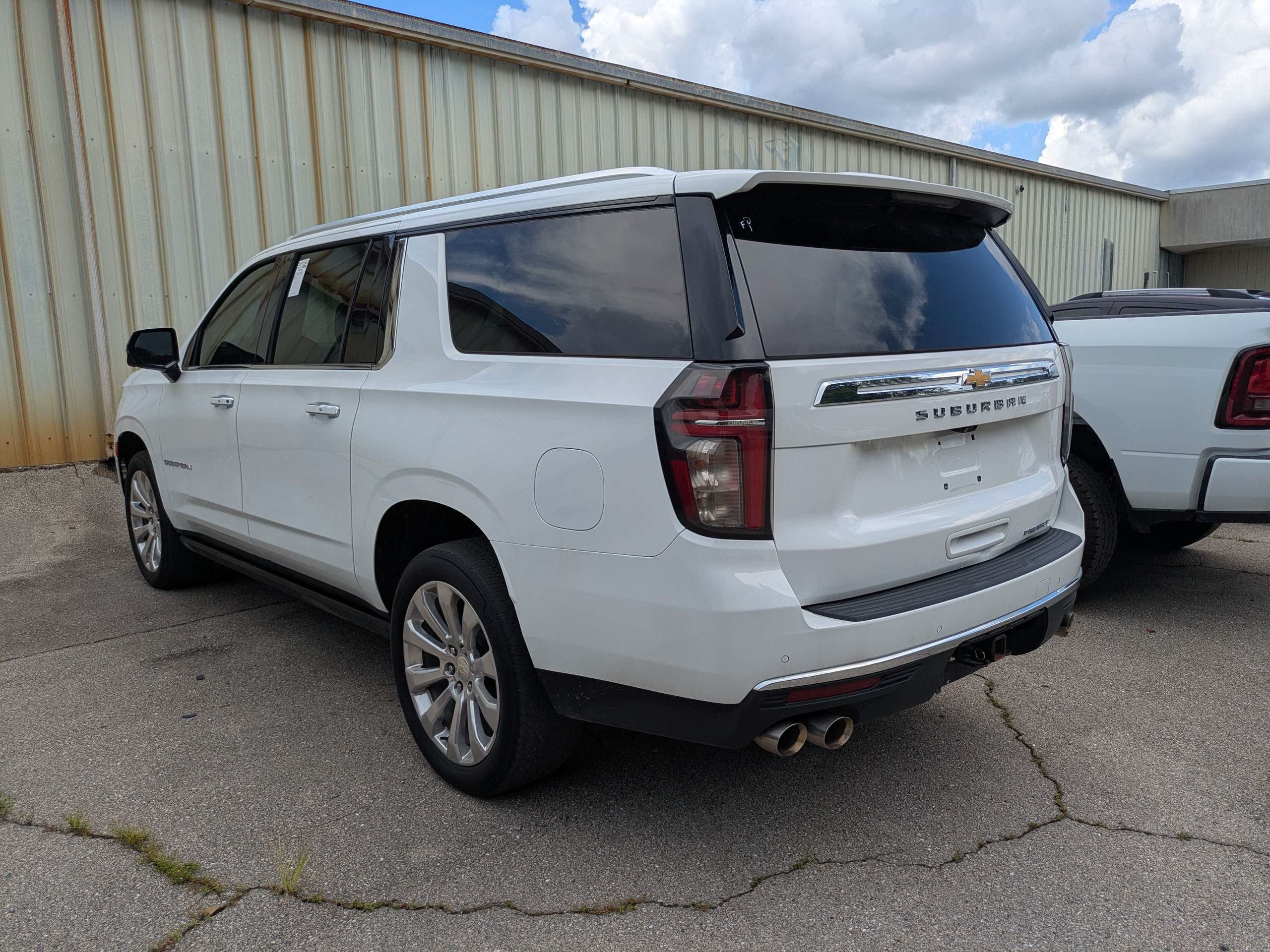 2023 Chevrolet Suburban Premier