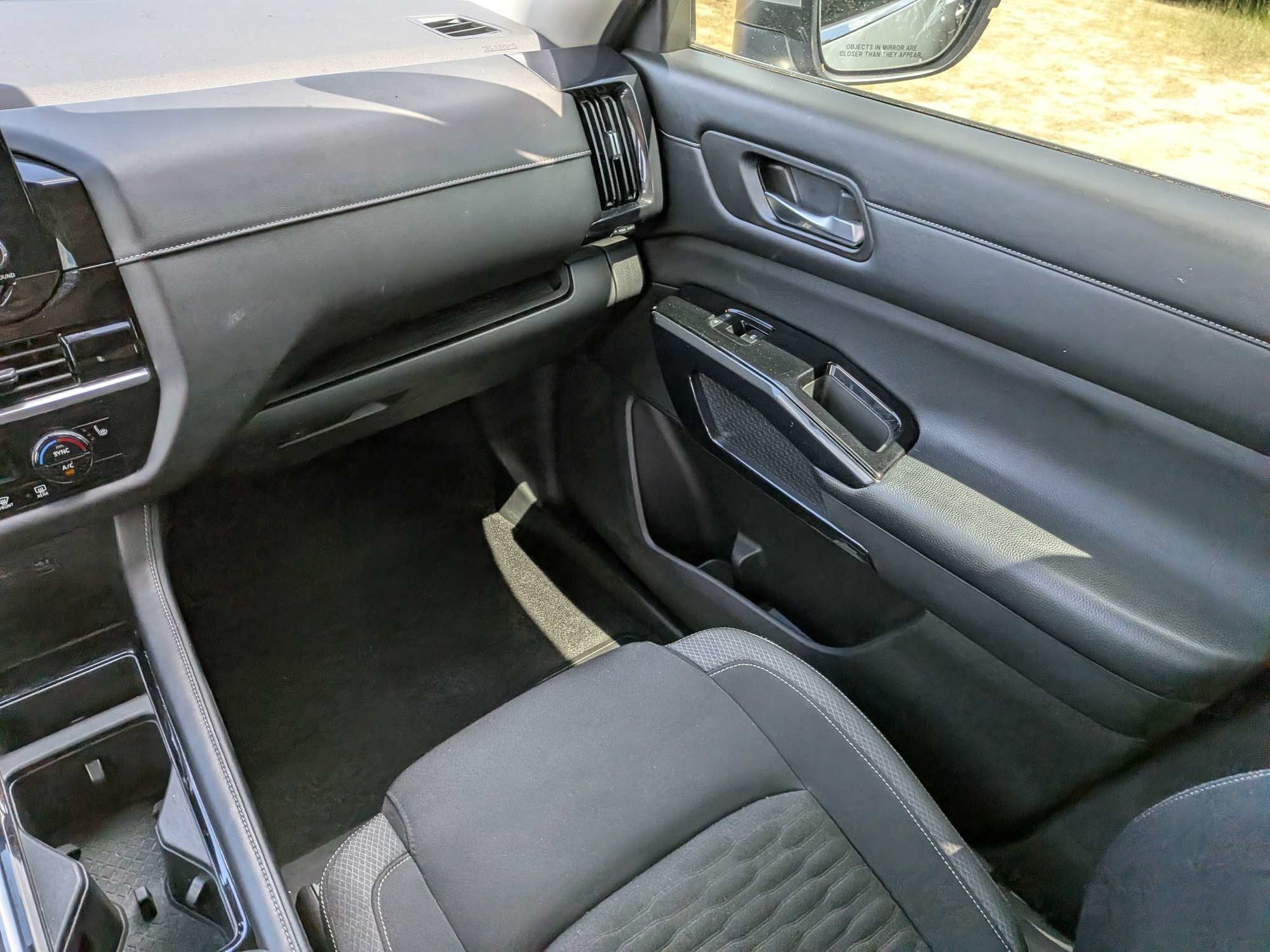 2022 Nissan Pathfinder SV 2WD