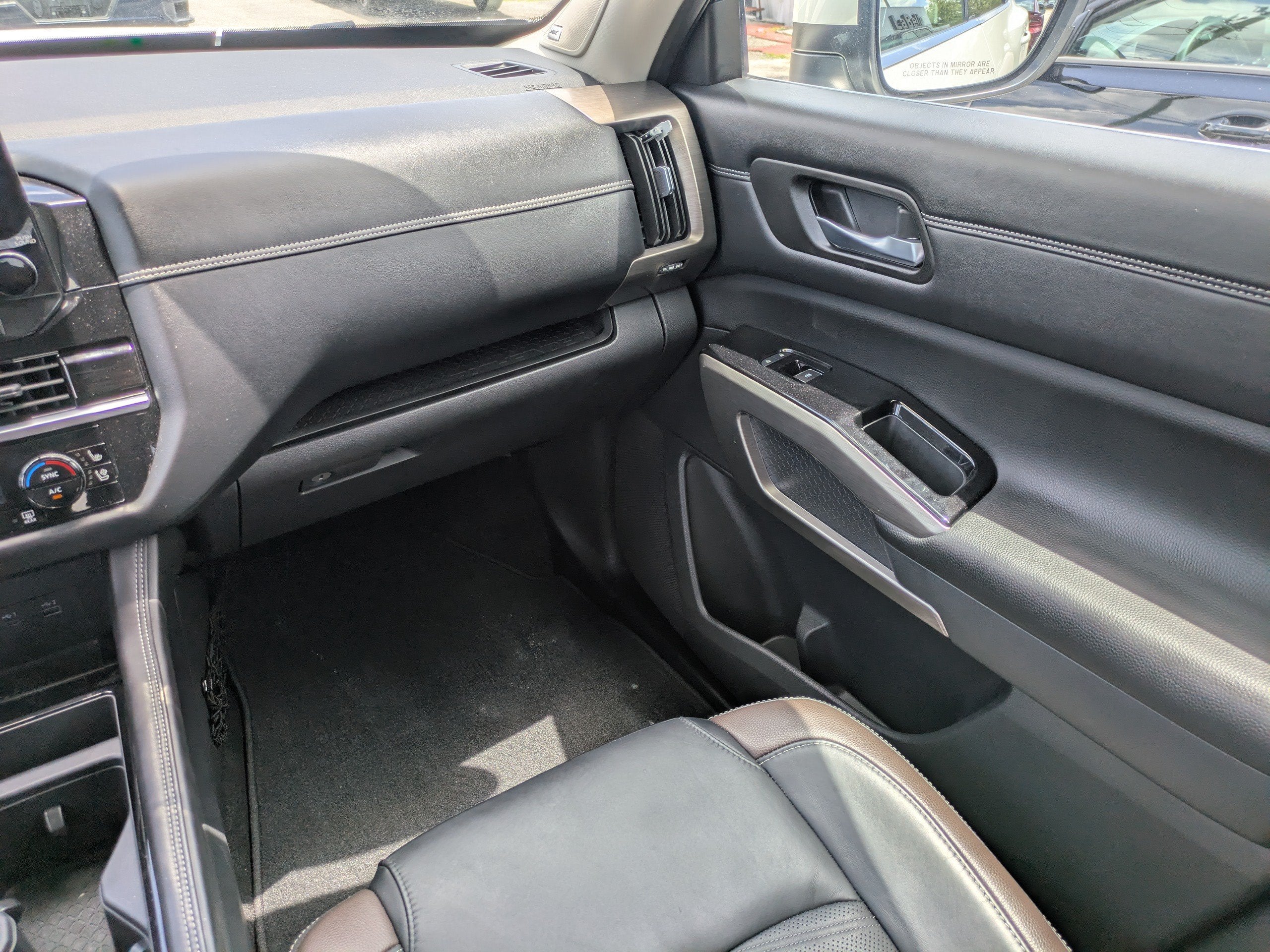 2023 Nissan Pathfinder Platinum 4WD