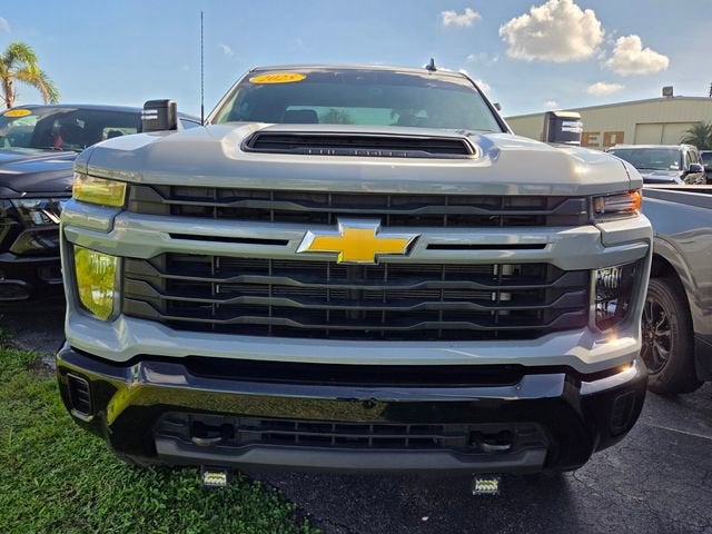 2025 Chevrolet Silverado 2500HD Custom