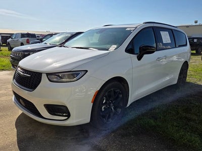 2025 Chrysler Pacifica Limited