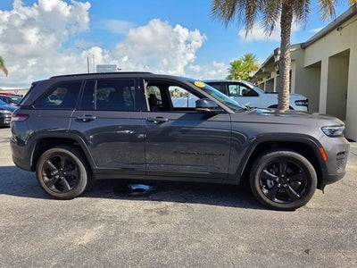 2023 Jeep Grand Cherokee Altitude