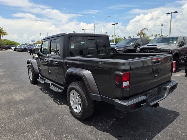 2022 Jeep Gladiator Sport S