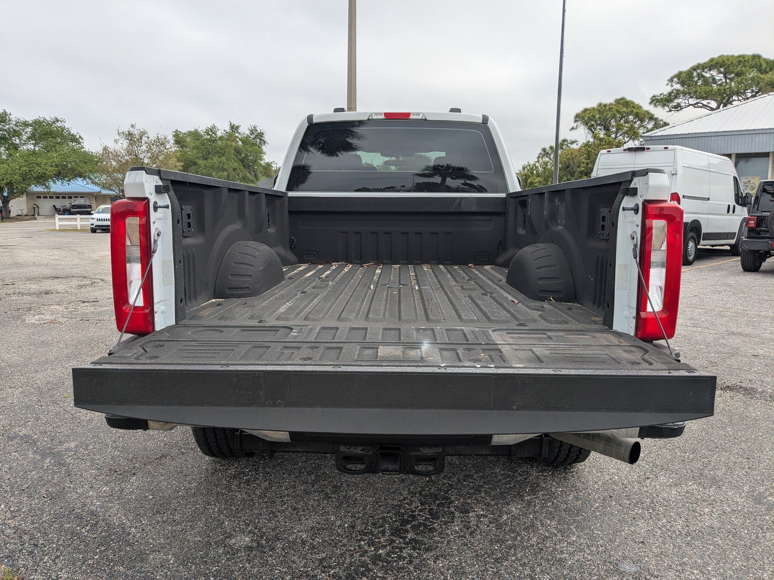 2023 Ford Super Duty F-350 SRW XL