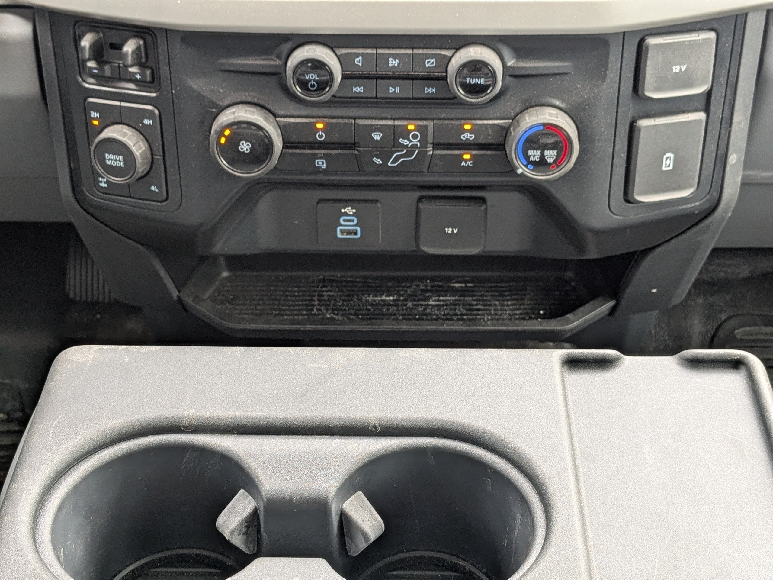 2023 Ford Super Duty F-350 SRW XL
