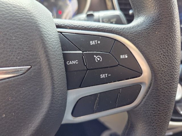 2020 Chrysler Voyager LX