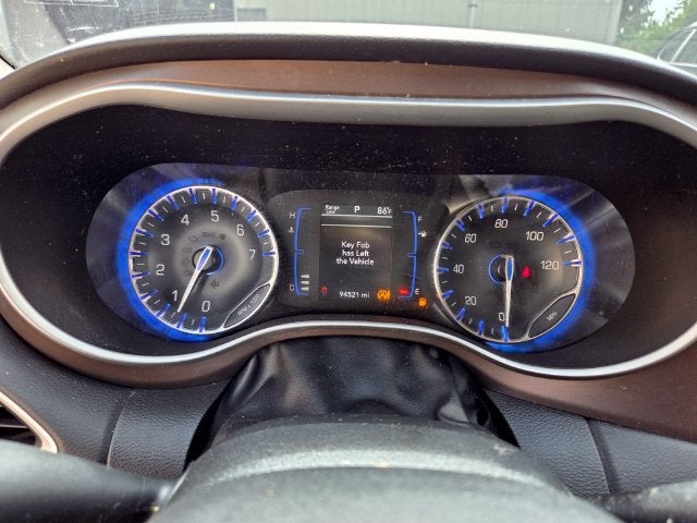 2020 Chrysler Voyager LX