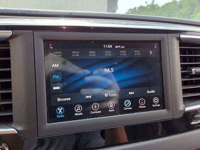 2020 Chrysler Voyager LX