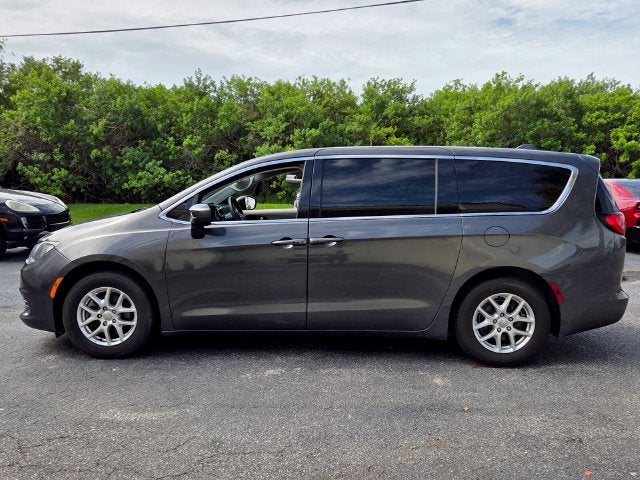 2020 Chrysler Voyager LX