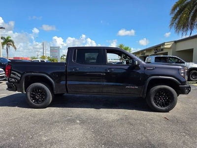 2023 GMC Sierra 1500 AT4X