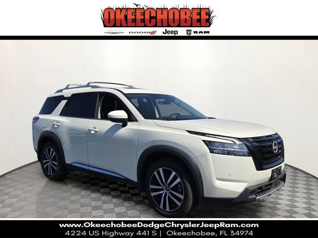 2023 Nissan Pathfinder Platinum