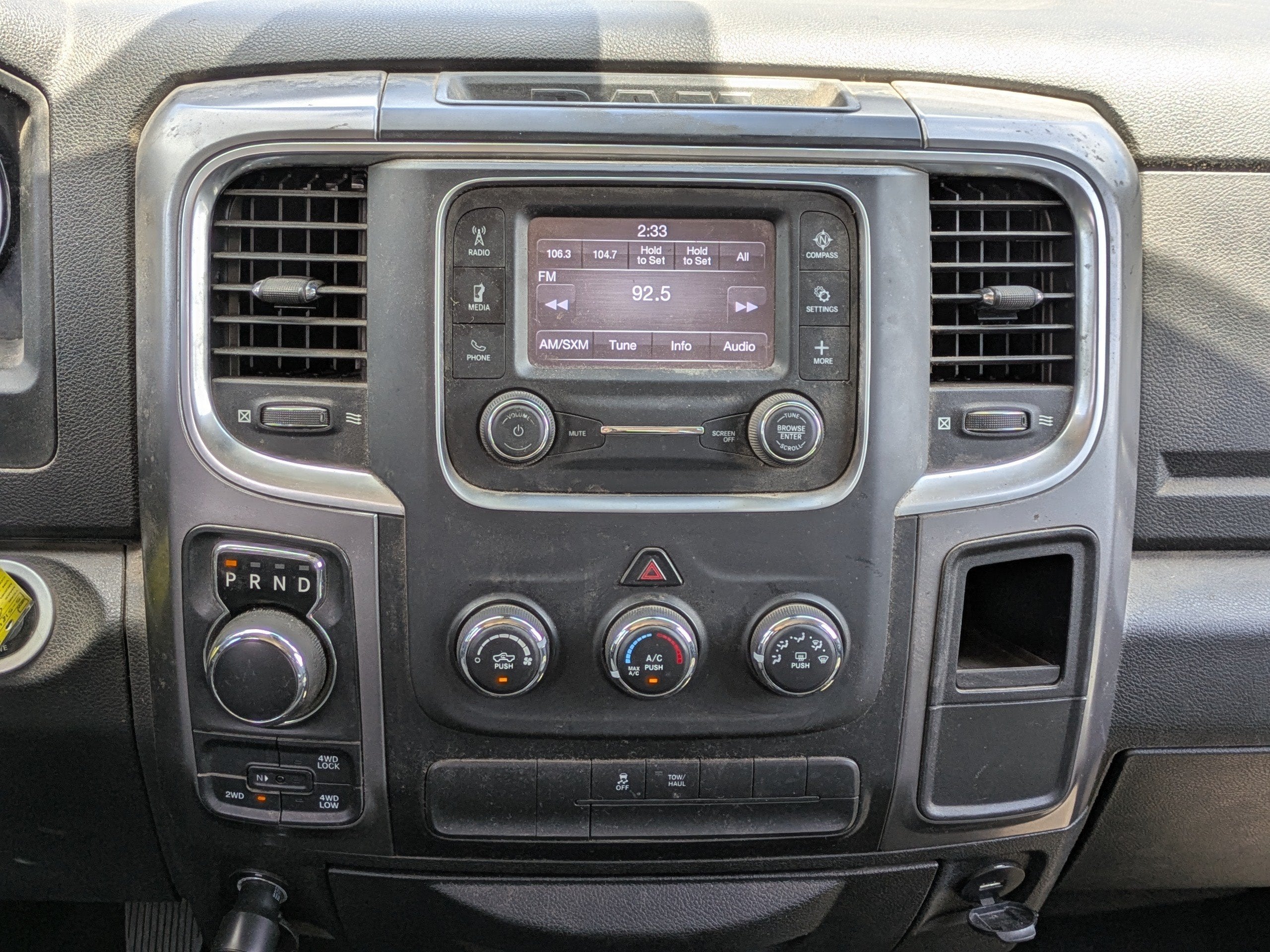 2021 RAM 1500 Classic SLT Crew Cab 4x4 6'4" Box