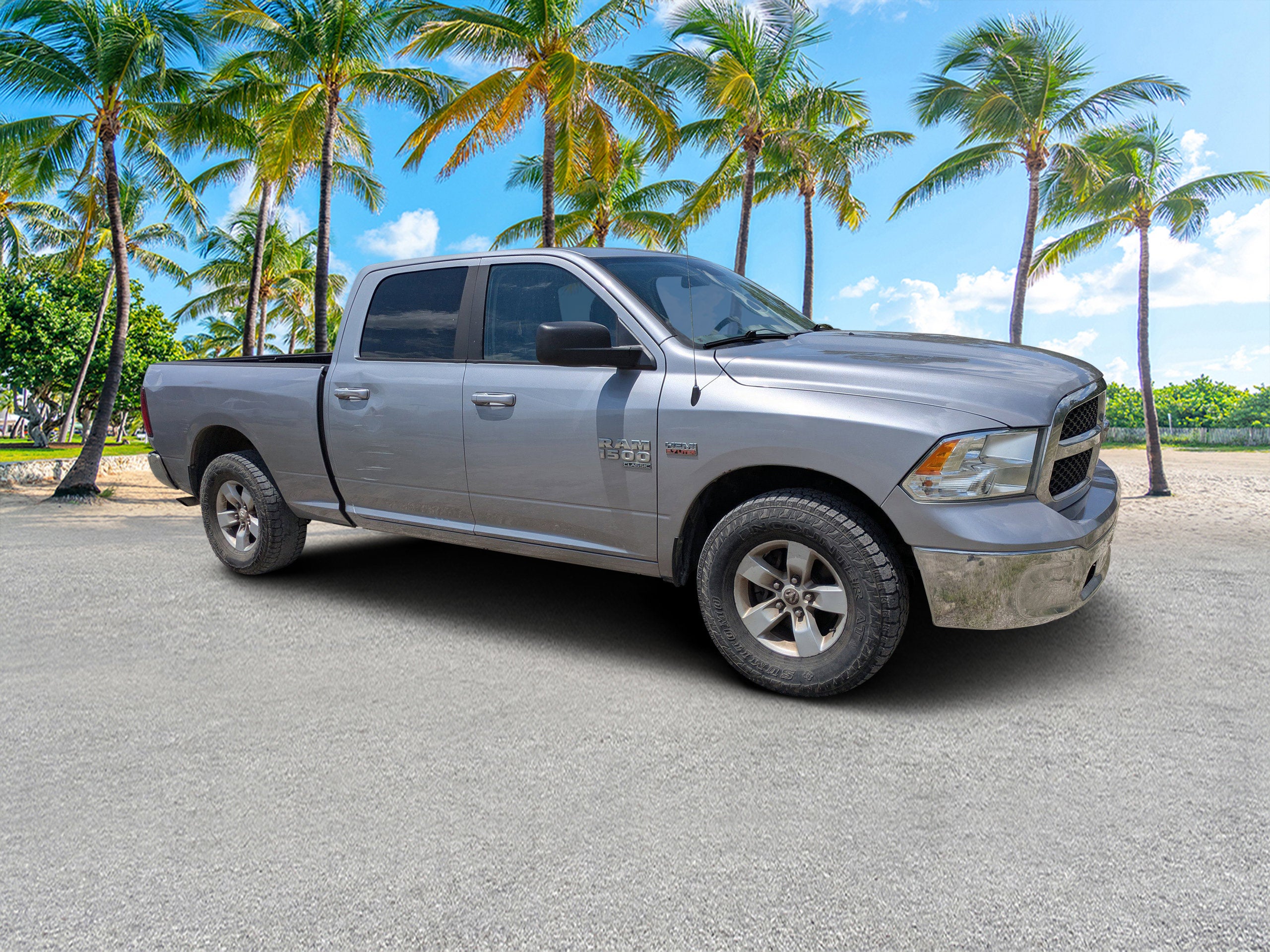 2021 RAM 1500 Classic SLT Crew Cab 4x4 6'4" Box