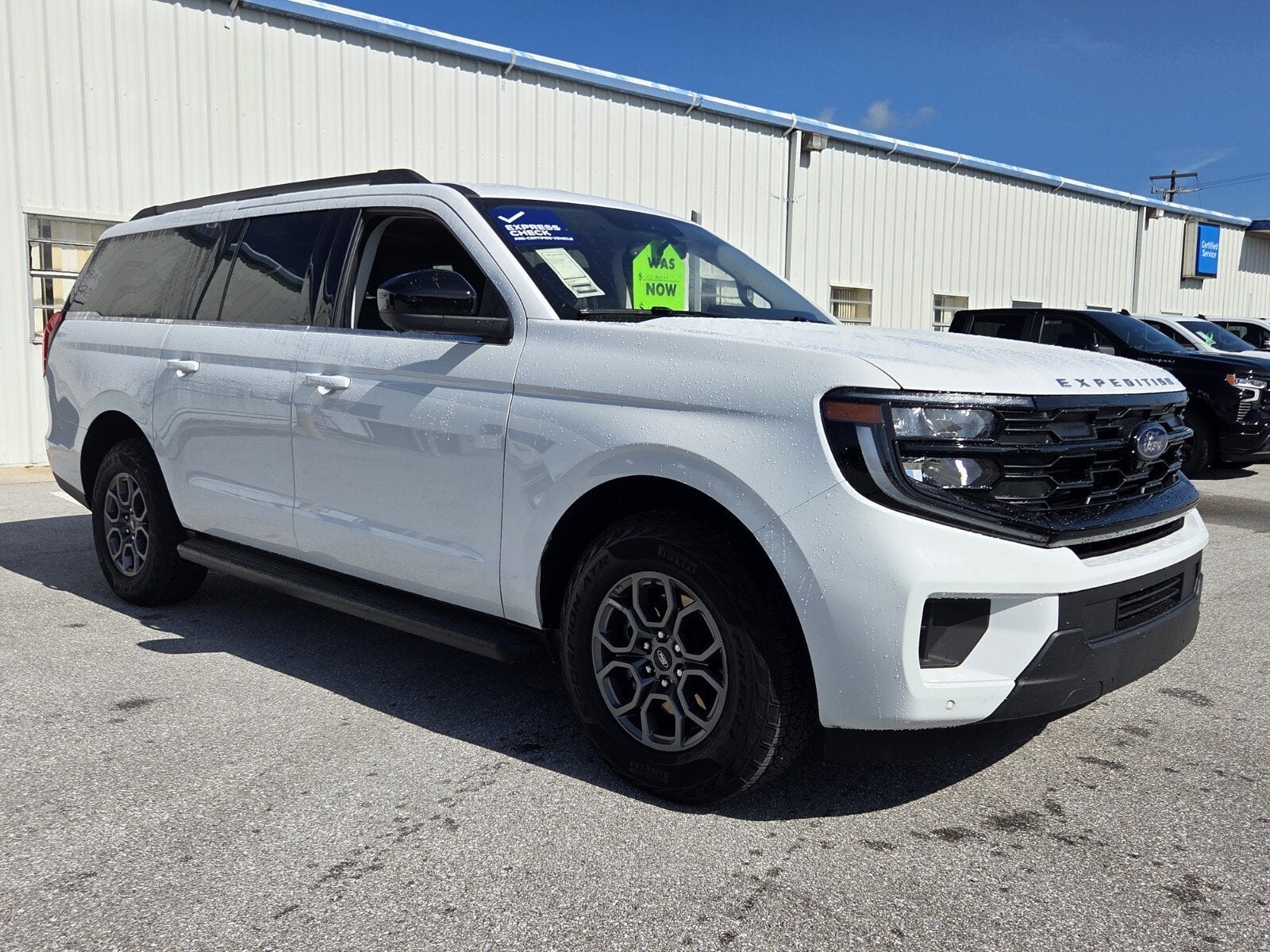 2025 Ford Expedition Max Active