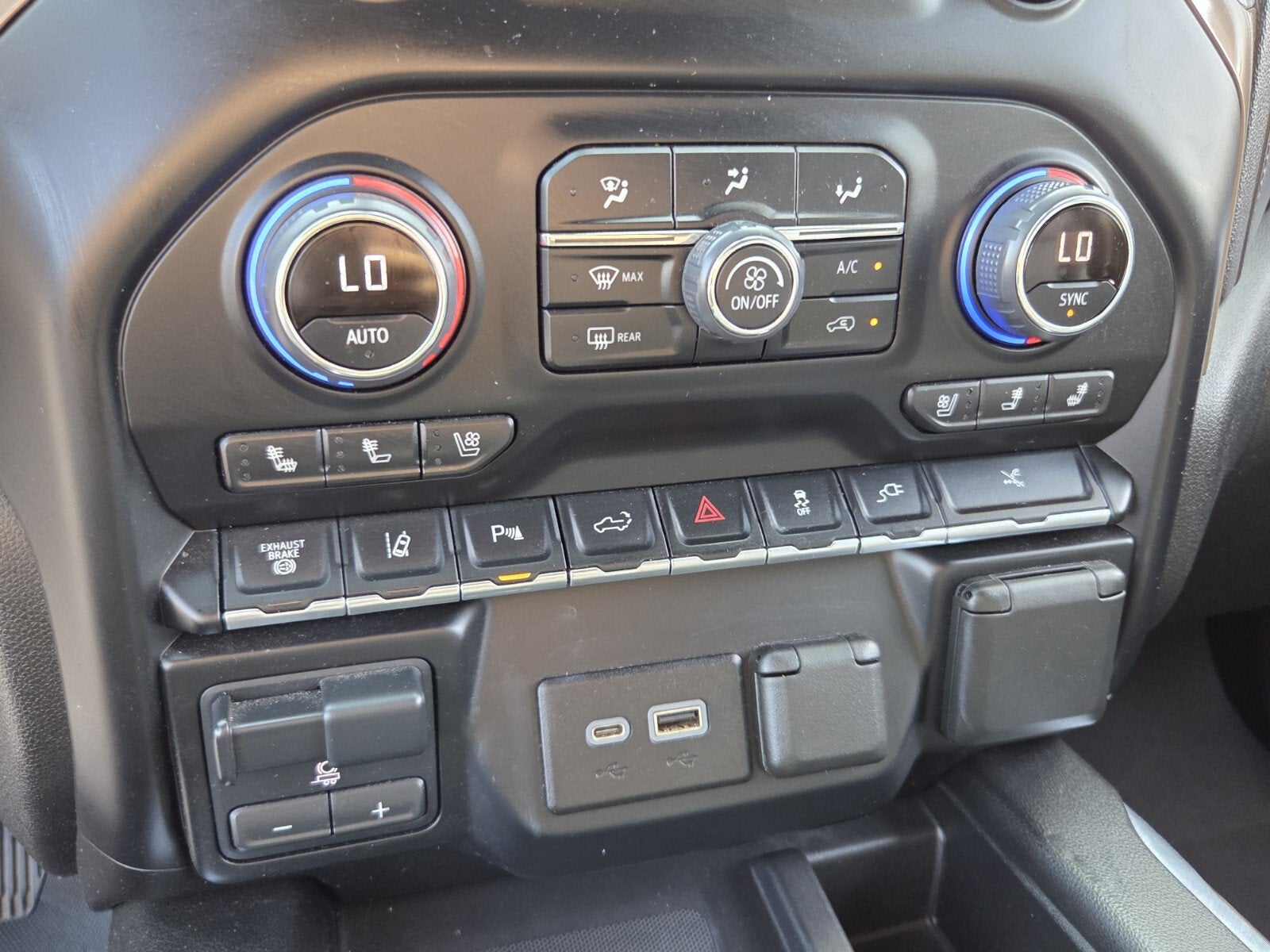 2023 Chevrolet Silverado 3500 HD High Country DRW