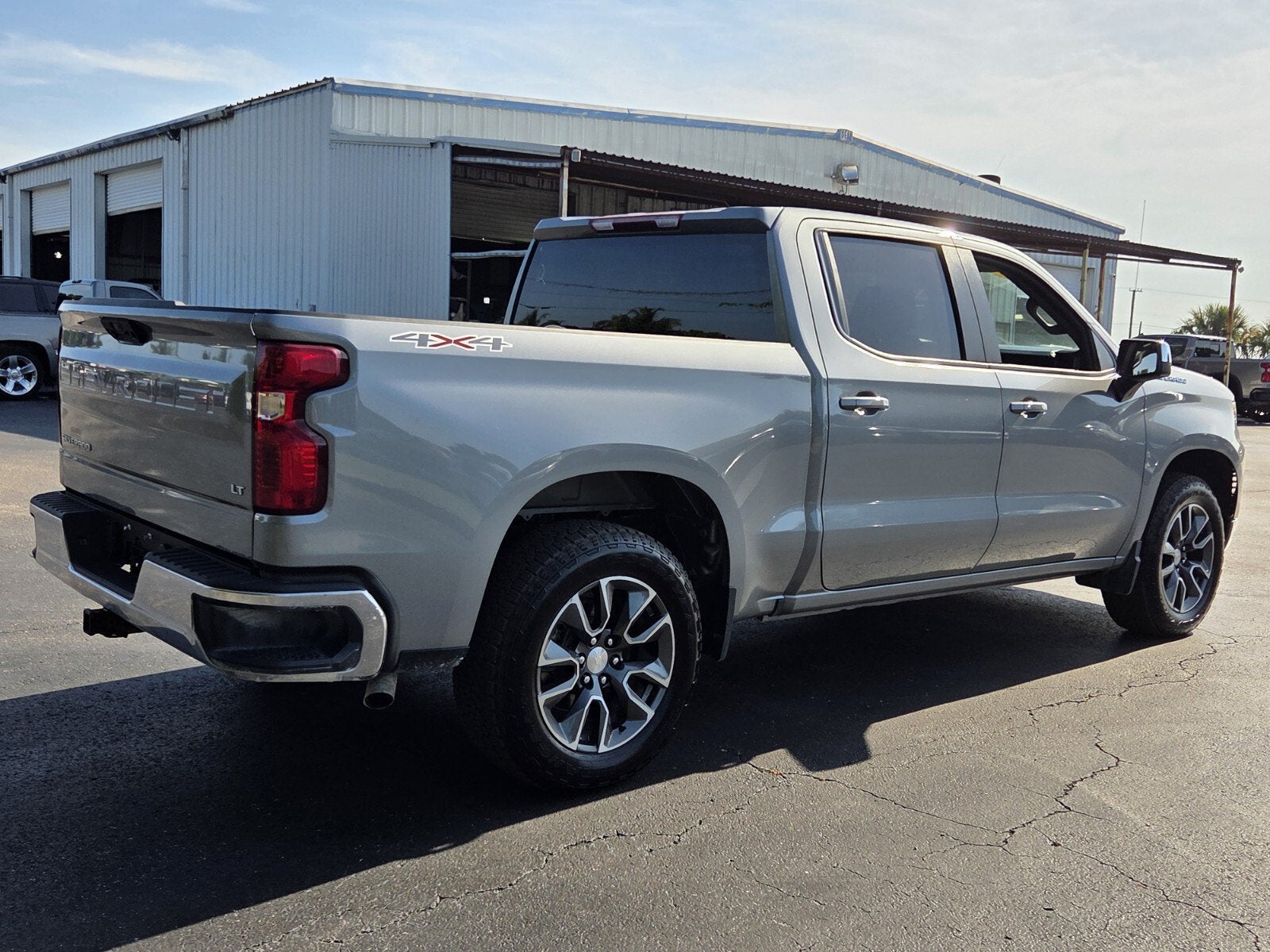 2024 Chevrolet Silverado 1500 LT (2FL)