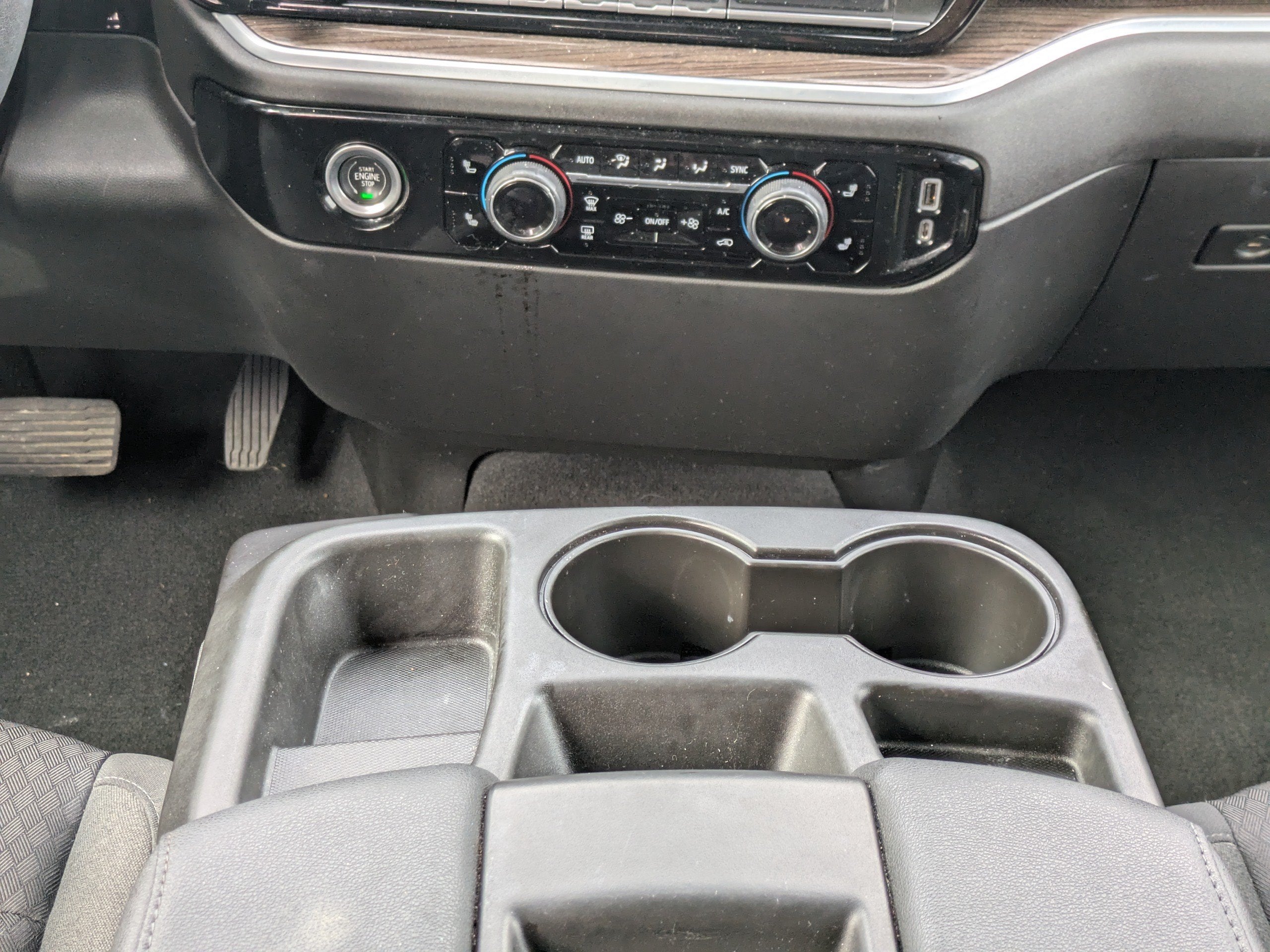 2022 Chevrolet Silverado 1500 LT (2FL)