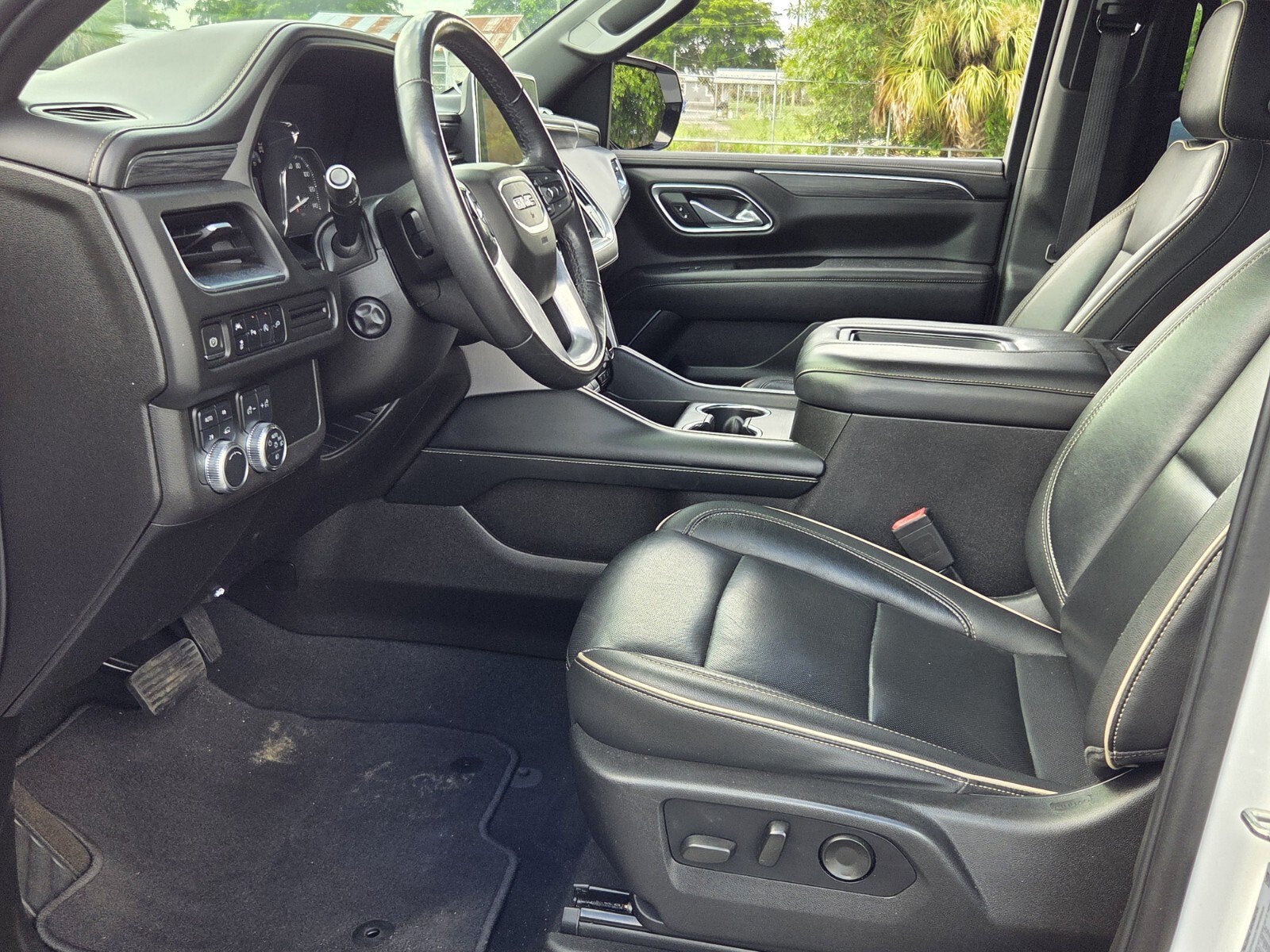 2021 GMC Yukon XL SLT