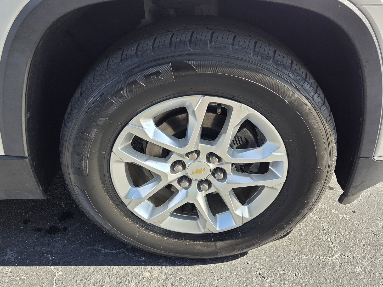 2020 Chevrolet Traverse LT Cloth