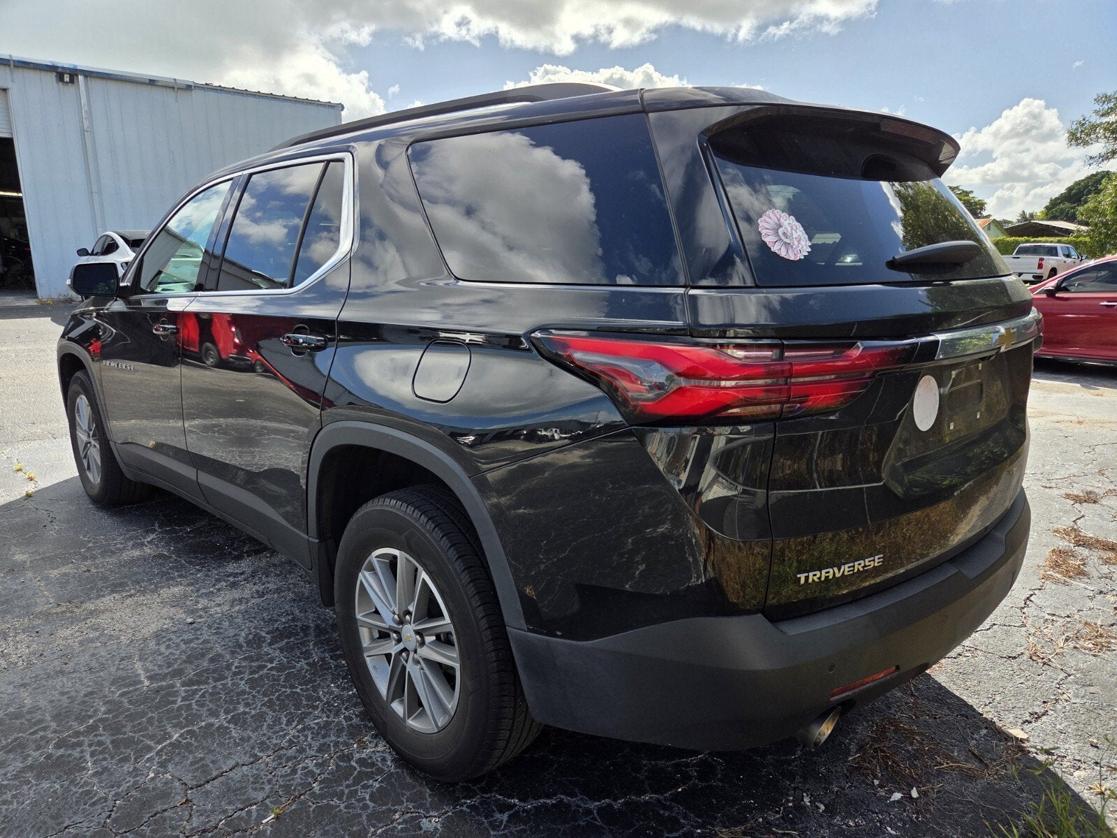 2023 Chevrolet Traverse LT Cloth