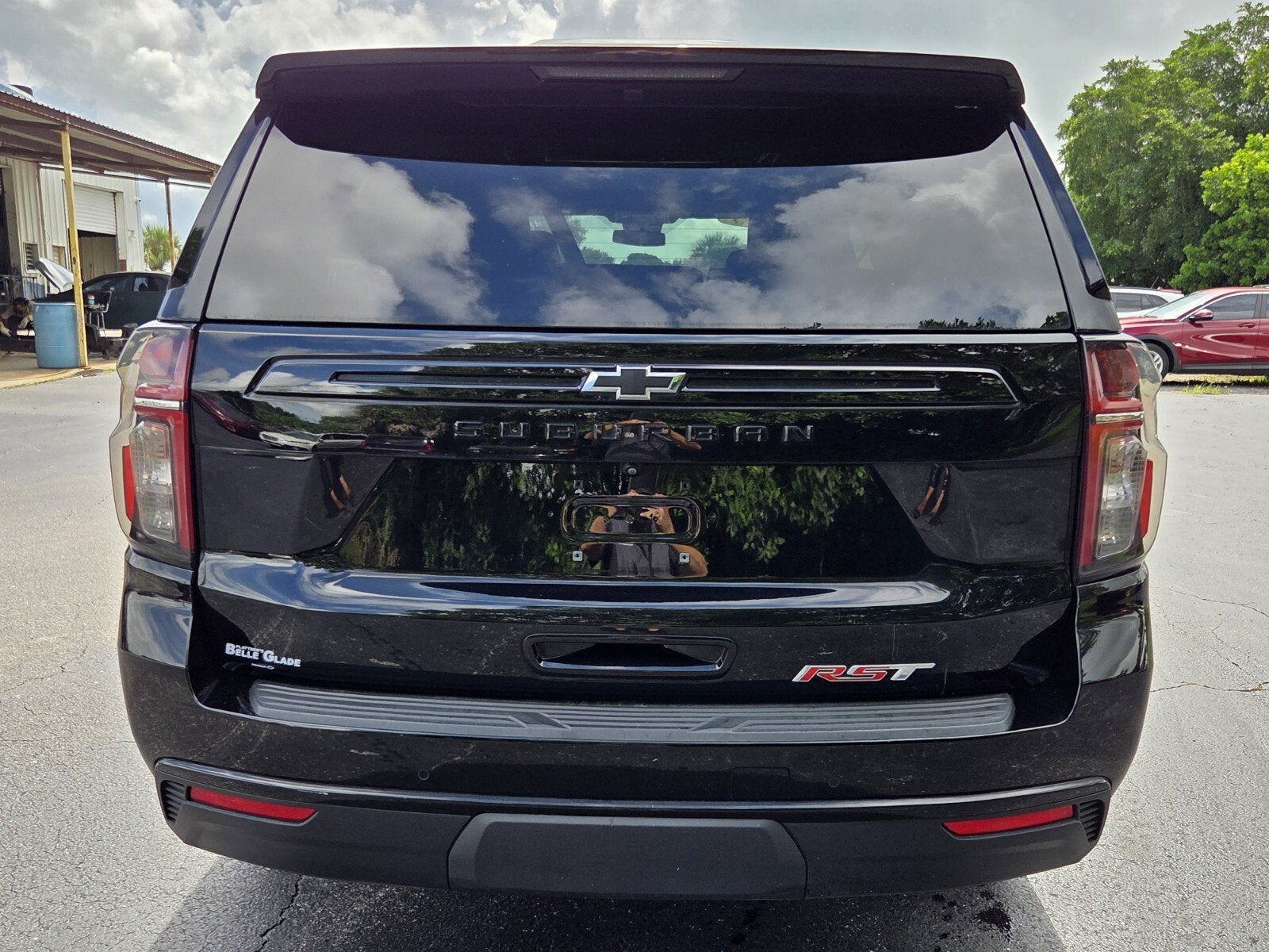 2023 Chevrolet Suburban RST