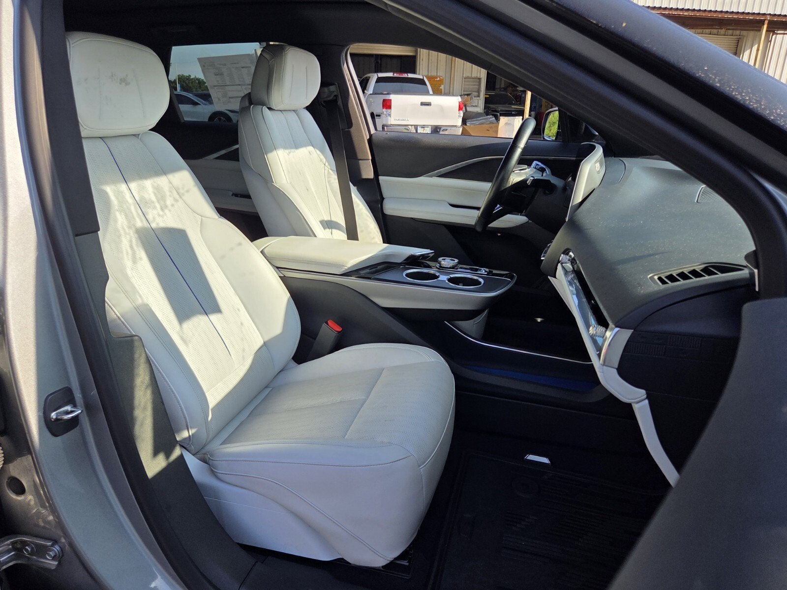 2024 Cadillac LYRIQ Sport 1
