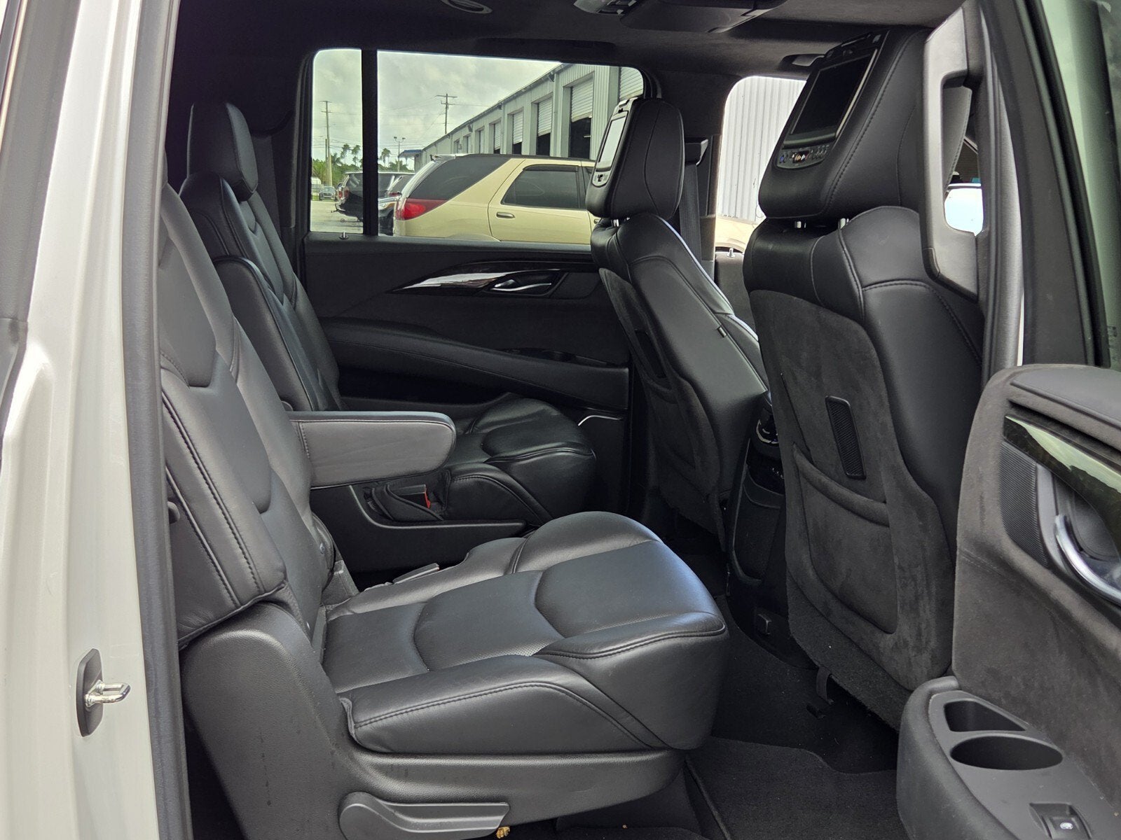 2018 Cadillac Escalade ESV Platinum