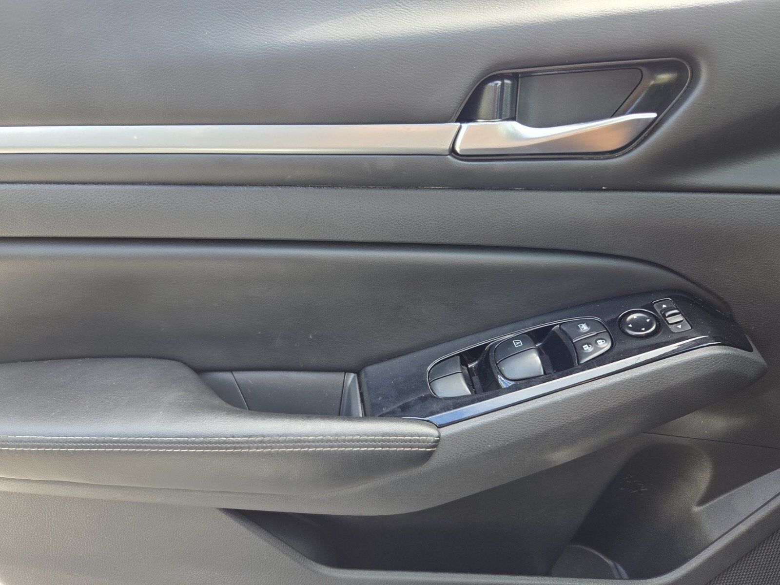2023 Nissan Altima SV FWD