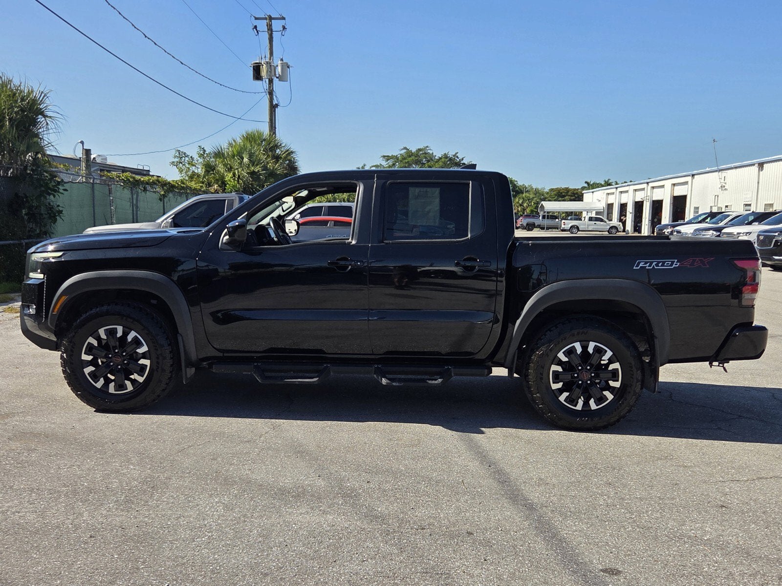 2022 Nissan Frontier Crew Cab PRO-4X 4x4