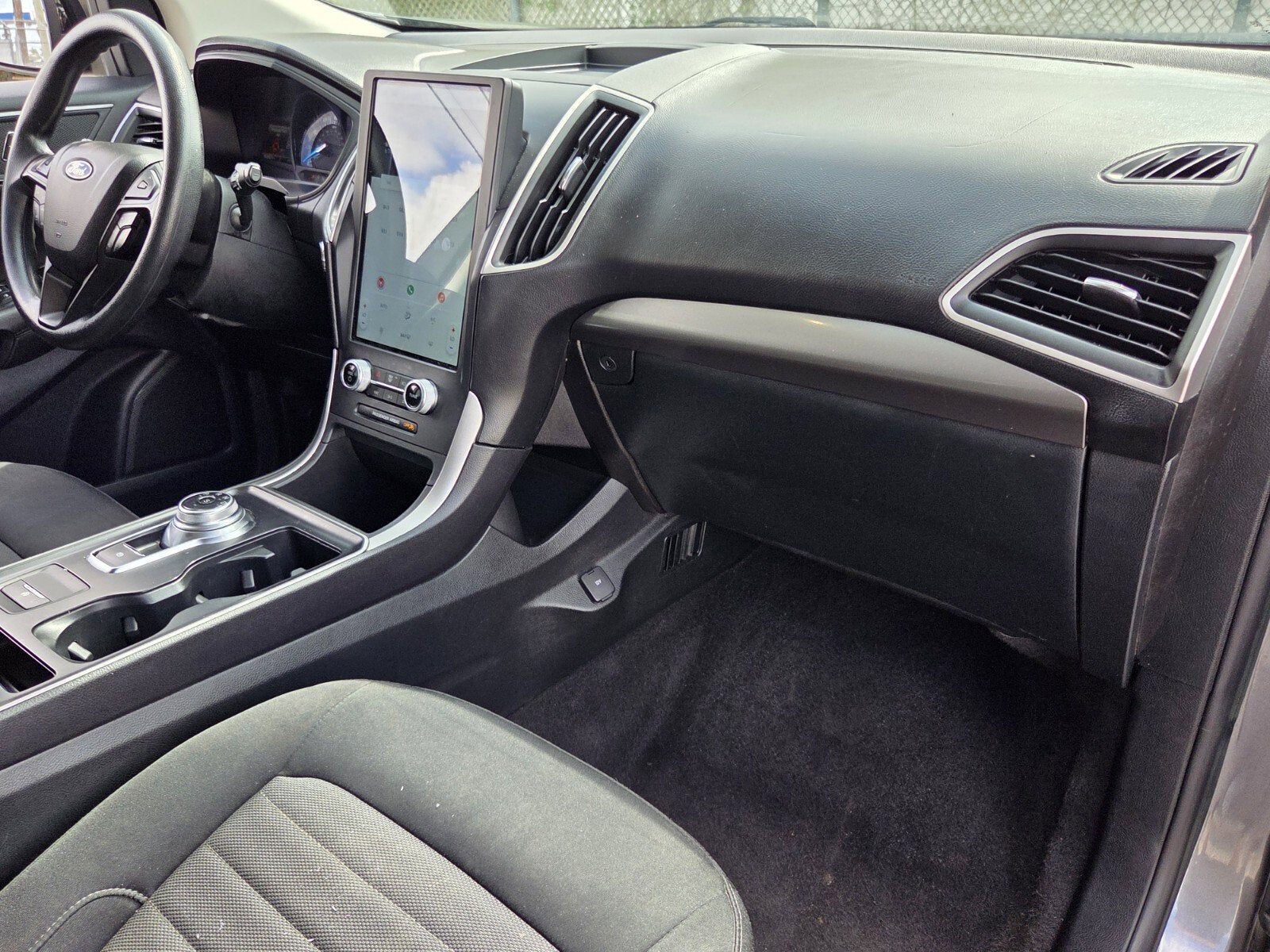 2022 Ford Edge SE