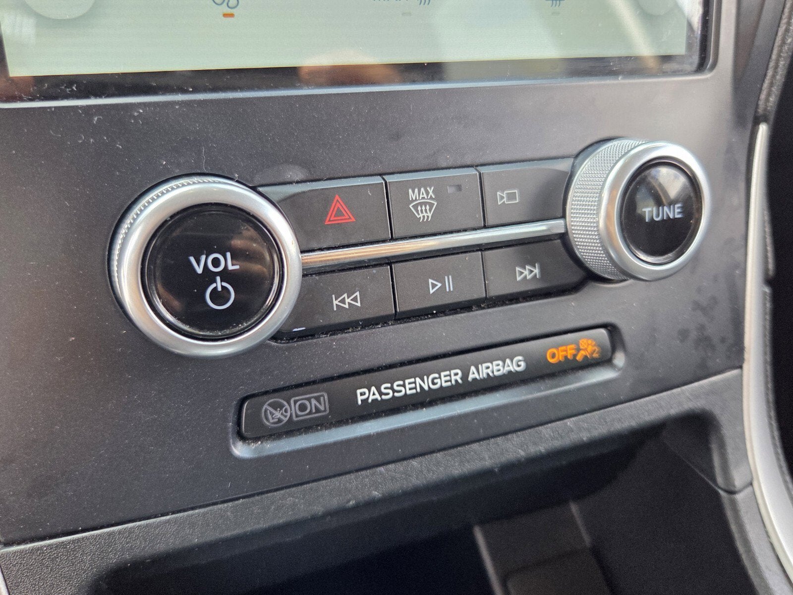 2022 Ford Edge SE