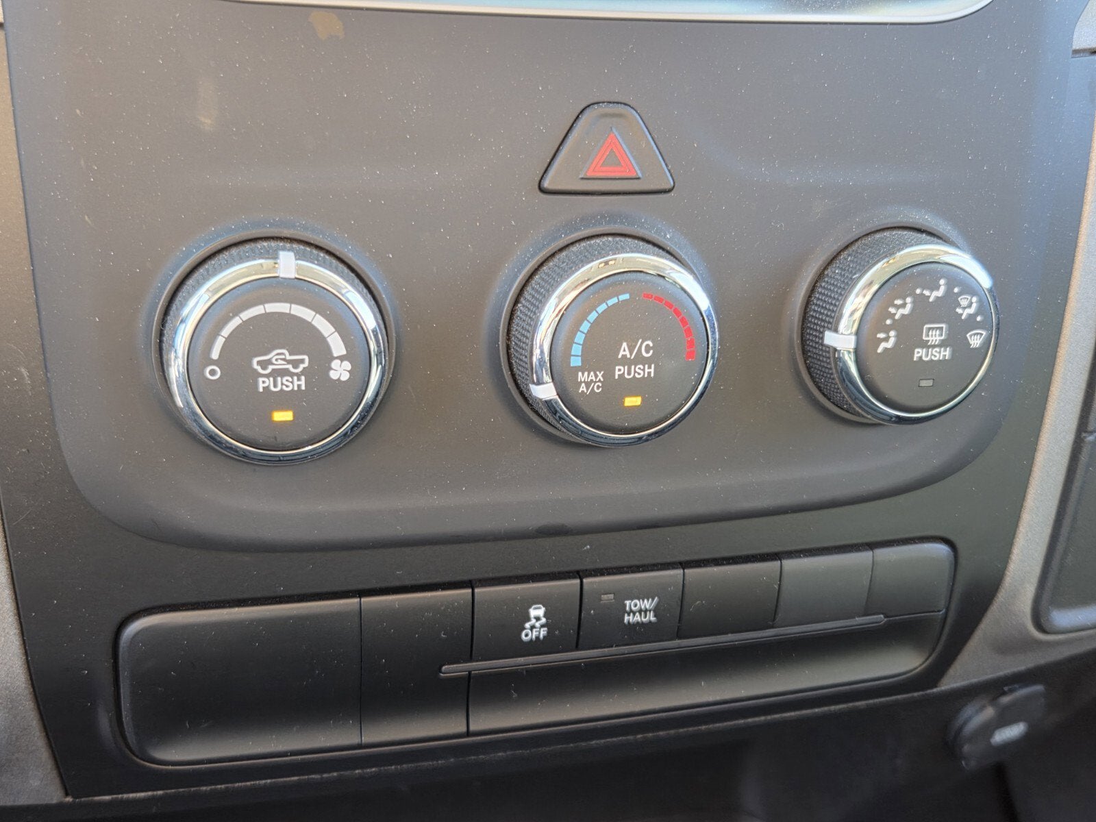 2023 RAM 1500 Classic Tradesman Crew Cab 4x2 5'7" Box