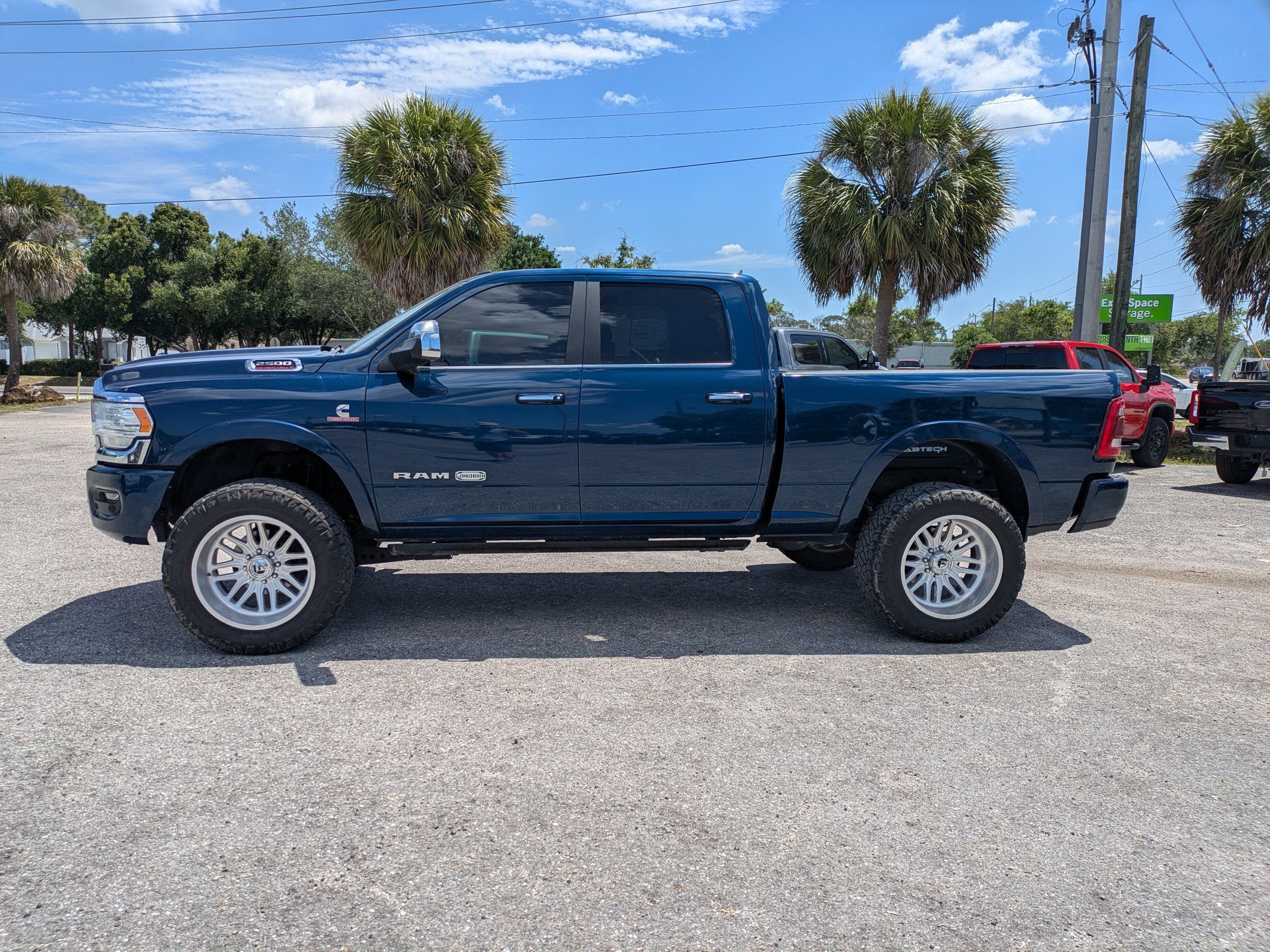 2020 RAM 2500 Laramie Longhorn Crew Cab 4x4 6'4" Box