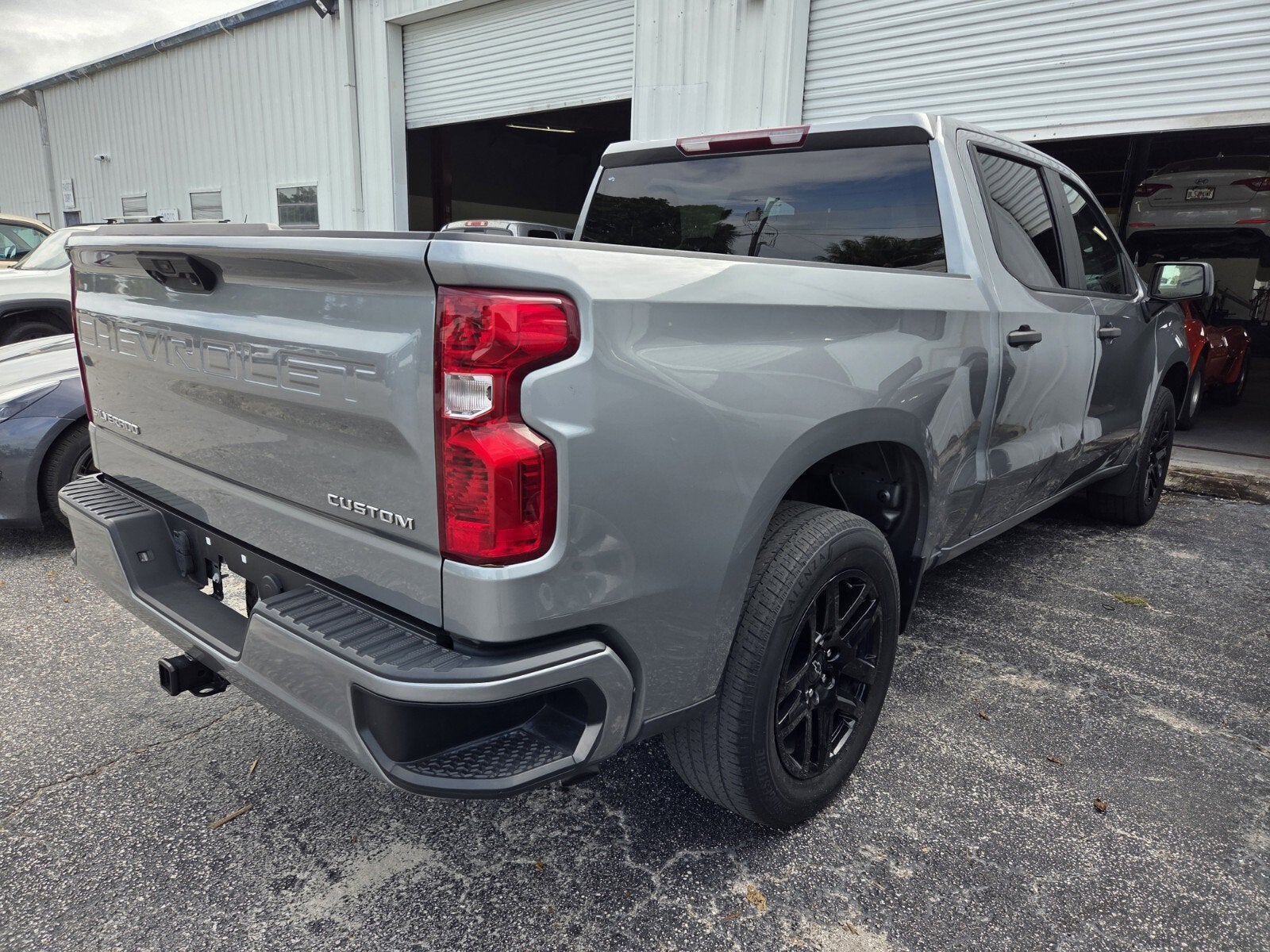2023 Chevrolet Silverado 1500 Custom