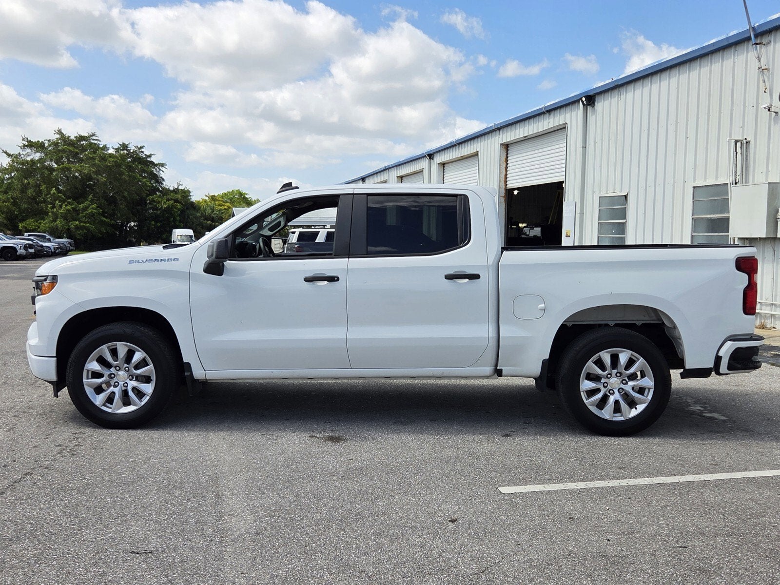 2022 Chevrolet Silverado 1500 Custom