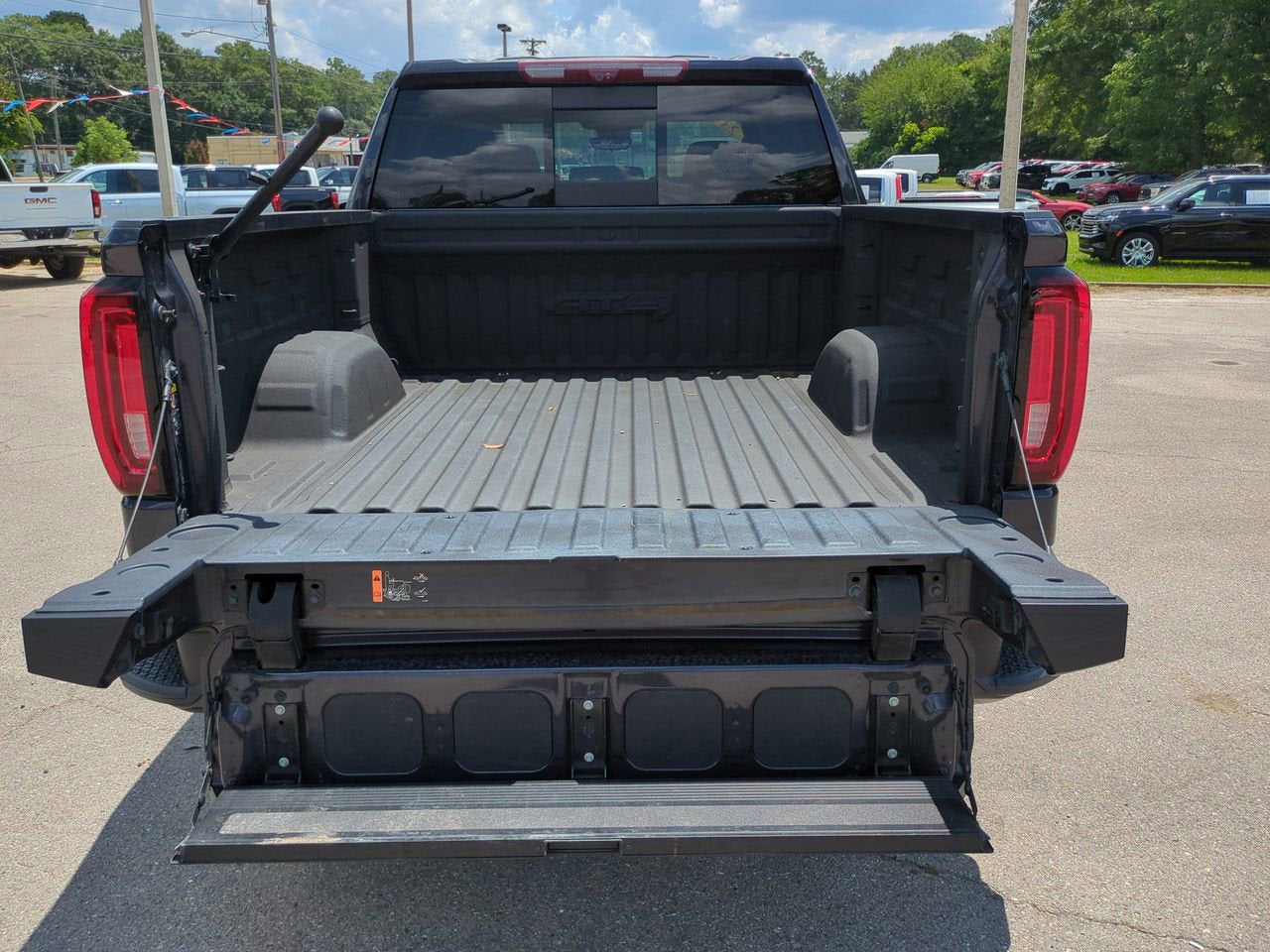 2023 GMC Sierra 1500 AT4