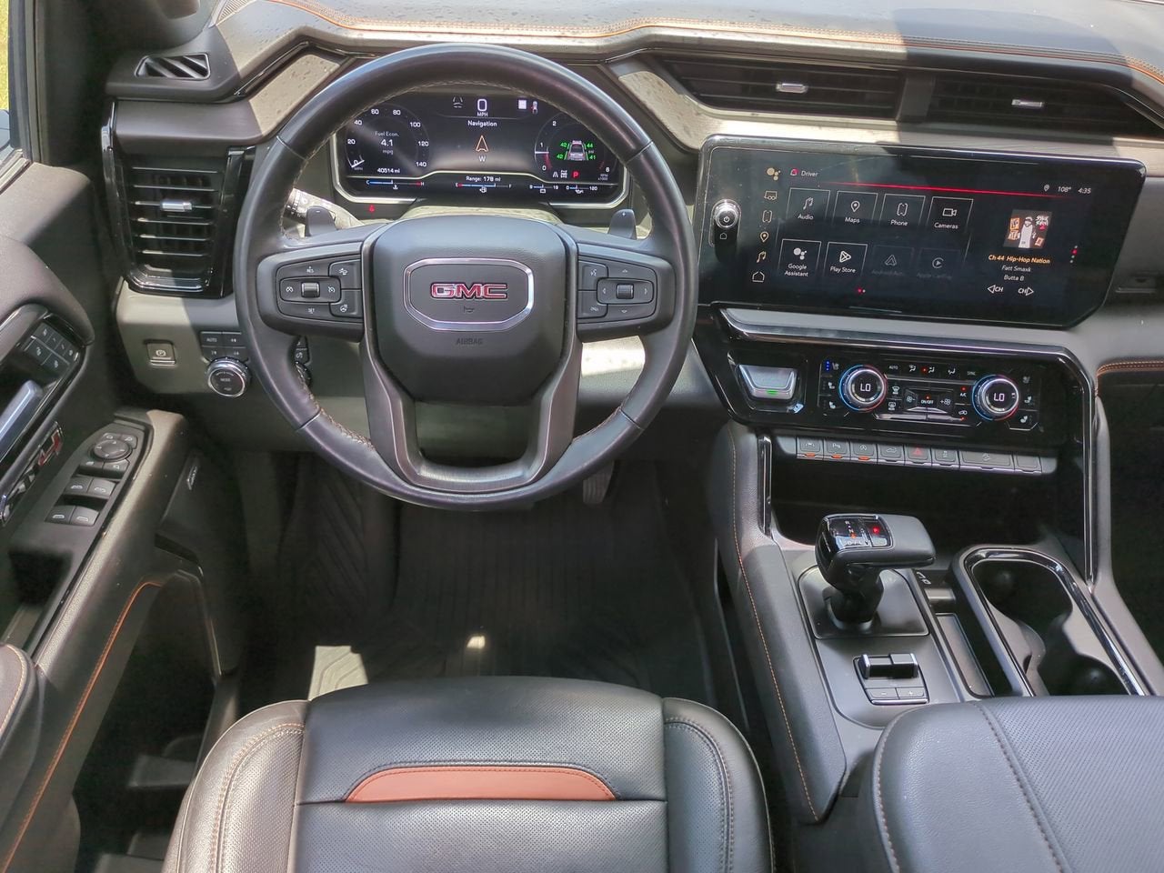 2023 GMC Sierra 1500 AT4