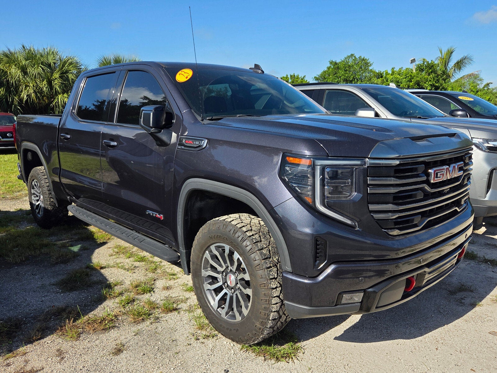 2023 GMC Sierra 1500 AT4