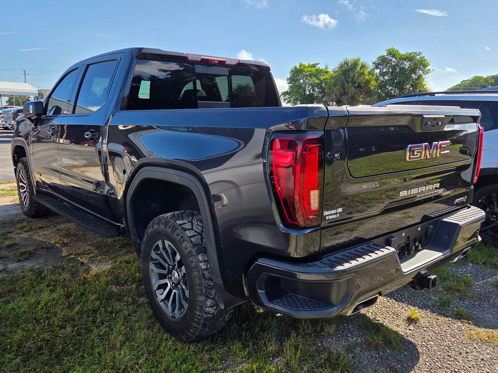 2023 GMC Sierra 1500 AT4
