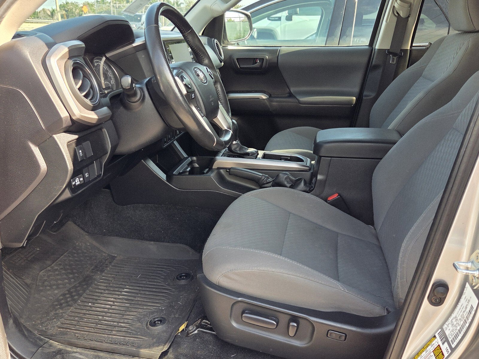 2022 Toyota Tacoma SR5 V6