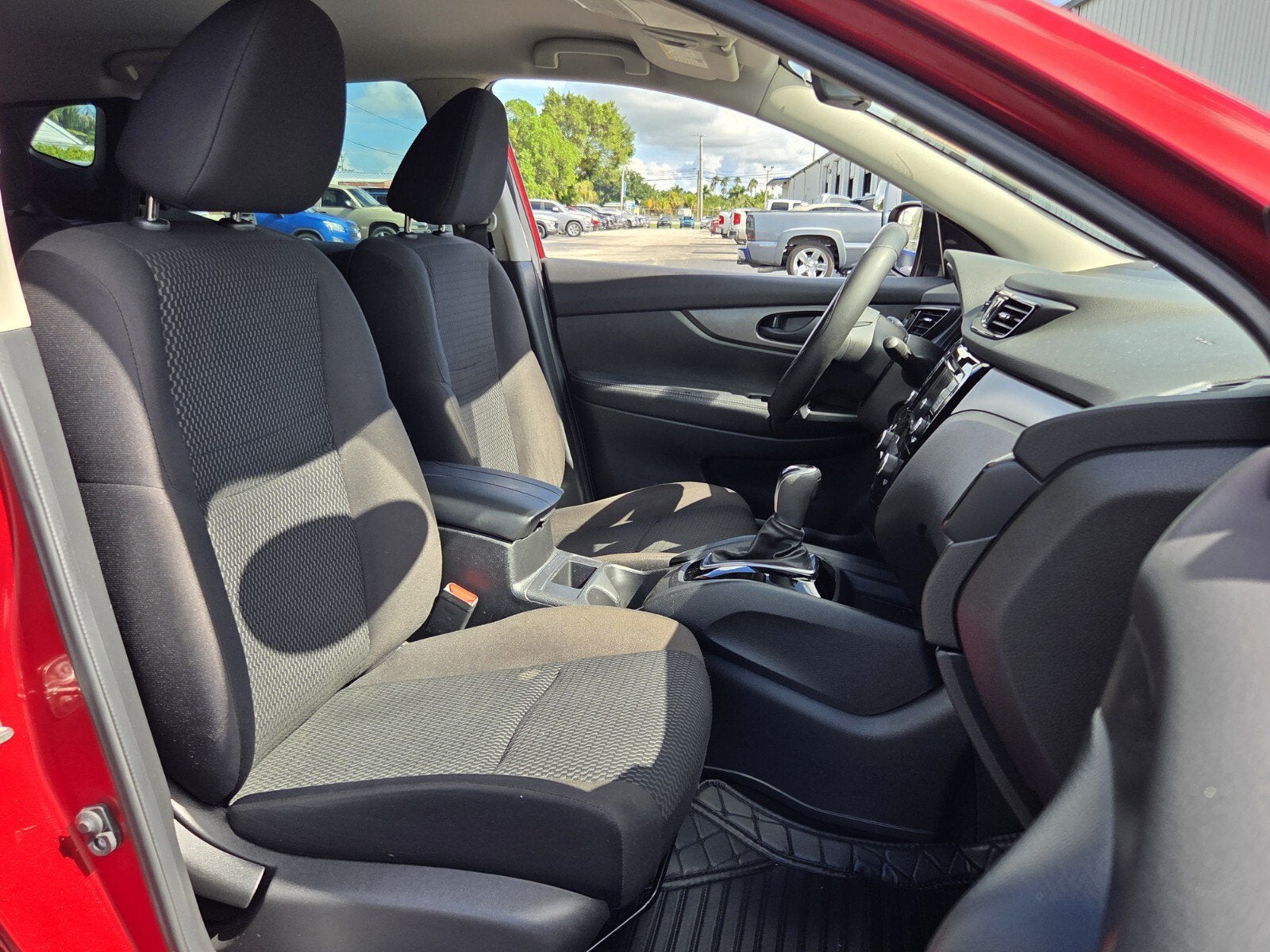 2021 Nissan Rogue Sport S FWD Xtronic CVT